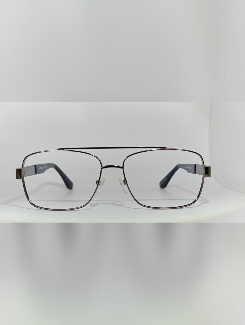 Center. Metal Aviator-Style. Rectangular. Thick Temple.